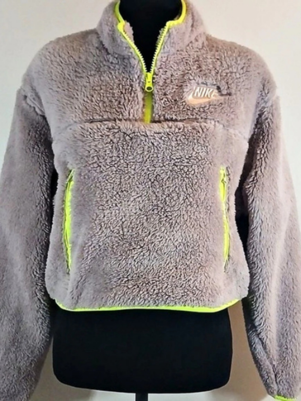 Nike Sportswear 1/4-Zip Sherpa Fleece Crop Top Gray Medium